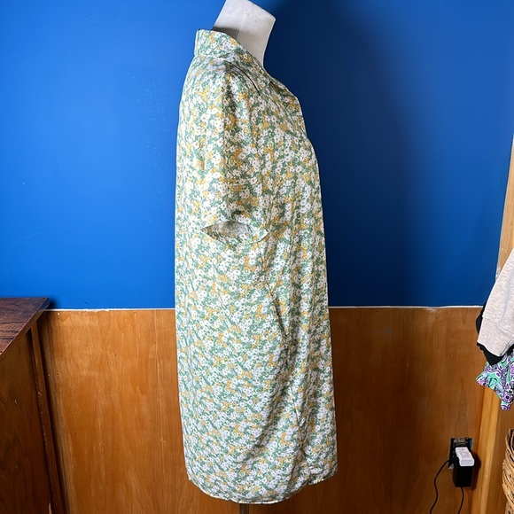 Women’s dress - Picture 6 of 8